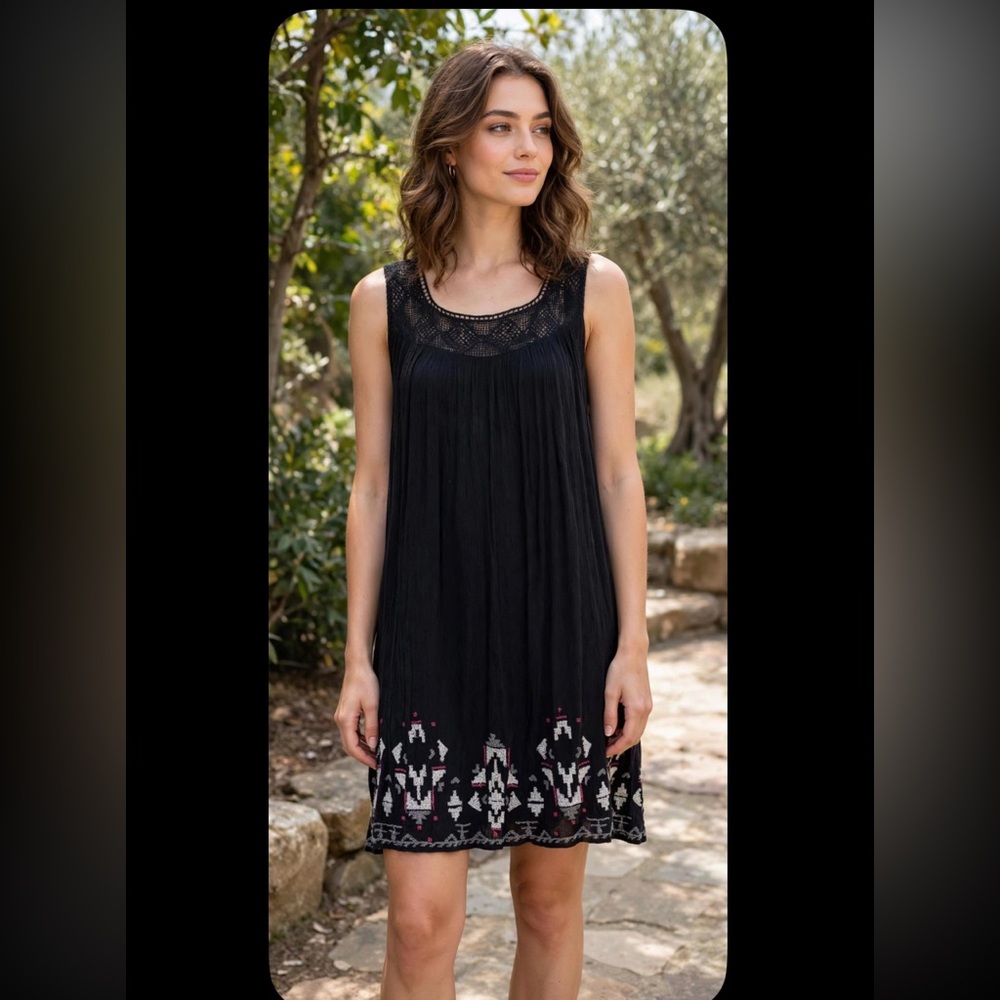 ECOTE Black Sleeveless Crochet Yoke Embroidered Hem Dress Size Large